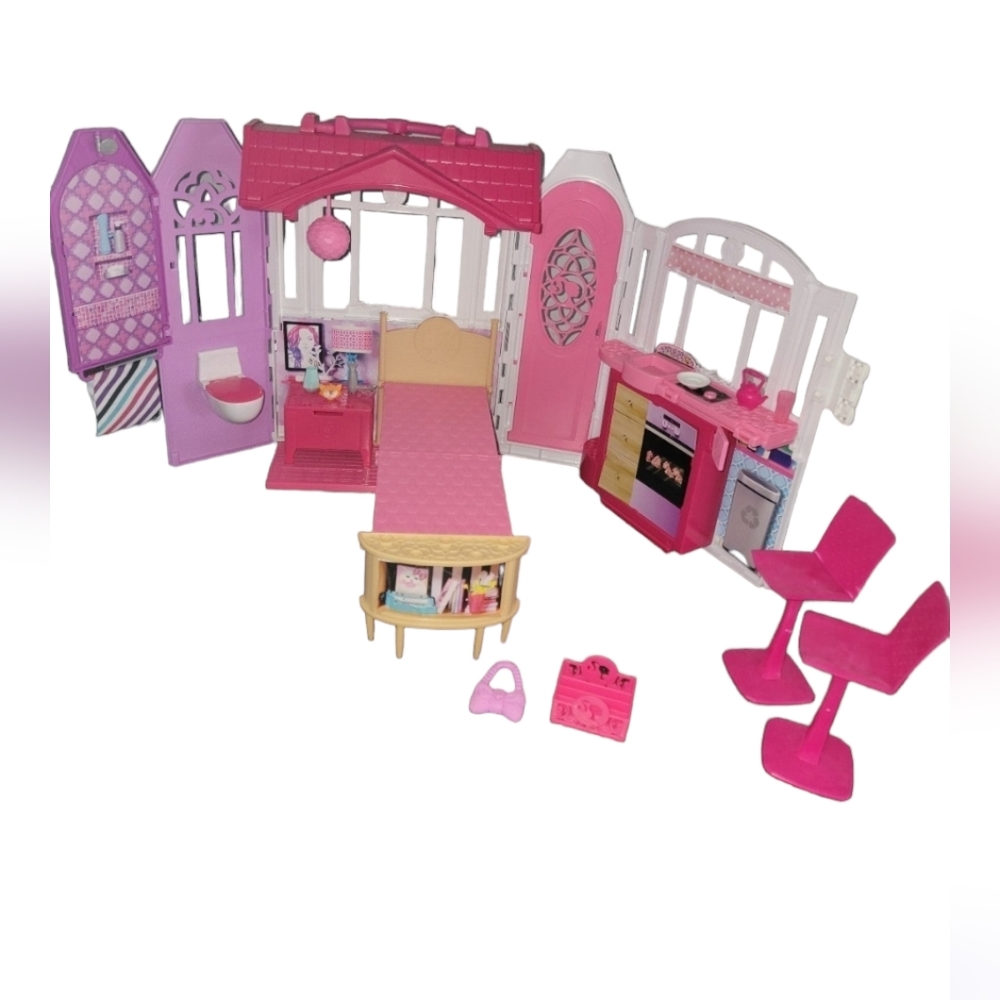 Barbie Glam Getaway House